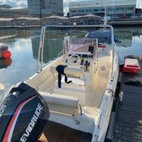 Monsellato 730 + Evinrude 200 HO