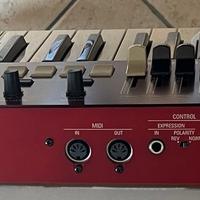 Hammond M-Solo (burgundy)
