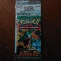 Pacchetto Pokemon Stirpe dei Draghi
