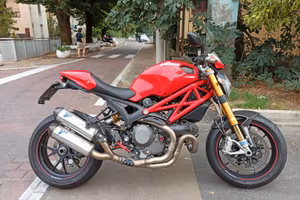 Ducati Monster 1100 S ABS (2011) Icona senza tempo