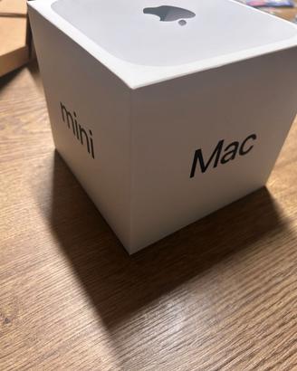 Apple Mac Mini con chip  M4 - 16GB  SSD 256  NUOVO
