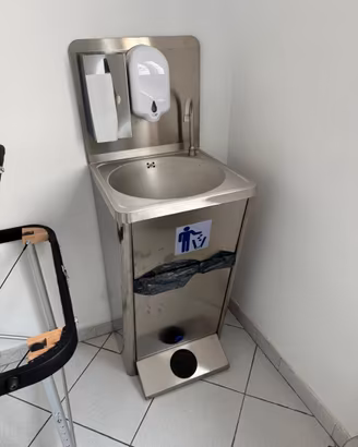 Lavandino autosufficiente acciaio inox a pedale
