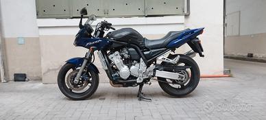 Yamaha FZS 1000 Fazer (2004) -  Originale