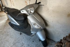 Piaggio Fly 50