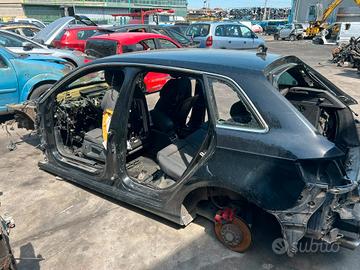 SCOCCA LATERALE, TETTO, PUNTE ,TAGLIATA AUDI A3 20
