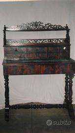 SCRITTOIO FRANCESE DELLA META' DELL' 800 IN MOGANO