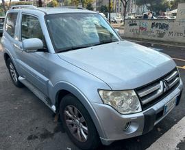 Mitsubishi Pajero 2010