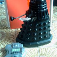 Doctor Who Dalek nero,parlante,31cm,parti mancanti