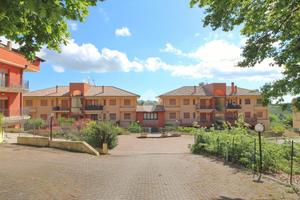 3 LOCALI A MOSCIANO SANT'ANGELO