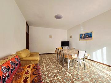 Spazioso appartamento climatizzato - Baia verde