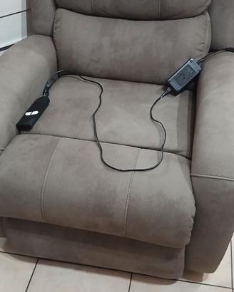 Poltrona alzapersona