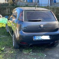 Vemdo o scambi.￼fiat punto evo 1.3 multijet