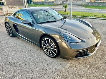 Porsche Cayman 718 PDK