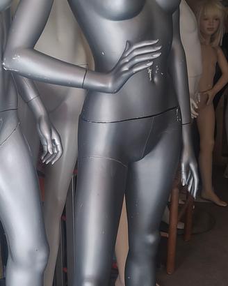 manichino donna grigio