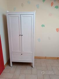 mobile ikea Sunvik  per camera 