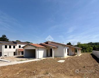 VILLA SINGOLA A MONTE DI MALO