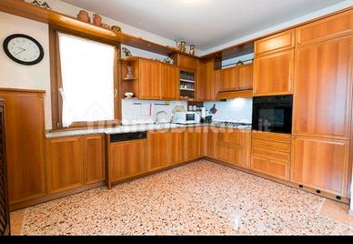 Cucina Completa con Marmo