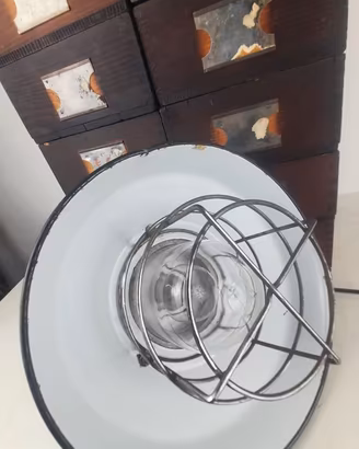 Lampada industriale vintage