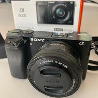 Sony Alpha 6000 + corredo obbiettivi Sony e Zeiss