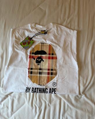 maglietta bape stile burberry bianca