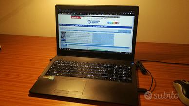 Pc portatile i5 8gb ram 256gb full-hd ips 15.6"