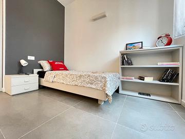 Luminosa singola zona Lotto fieramilanocity da apr