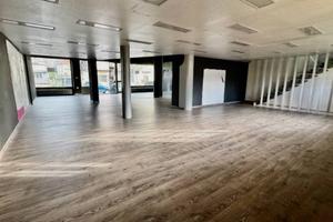 Immobile di 290 m² con 1 locale a Vigliano Bielles