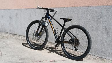 Mountain Bike Monty KX11 -Shimano Deore