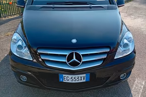 Mercedes Benz con soli 141mila km