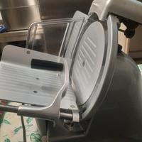 affettatrice RGV  funzionante 