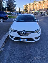 RENAULT Megane Mégane dCi 8V 110 CV EDC Energy B