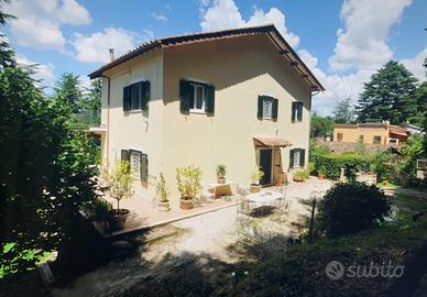 Villa indipendente lungolago