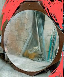 Specchio su base in legno 