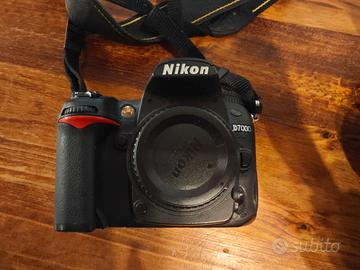 reflex nikon d7000 22k scatti + 4 obbiettivi