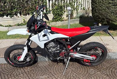Moto Fantic 125 4 tempi