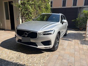 VOLVO XC60 D4 AWD Geartronic R-Design Full LED