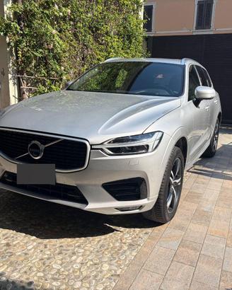 VOLVO XC60 D4 AWD Geartronic R-Design Full LED
