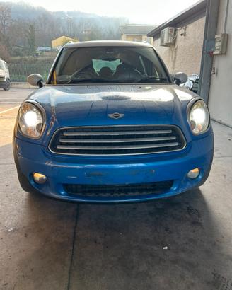 Vendiamo ricambi Mini countryman R60