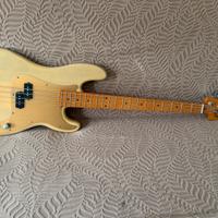 Basso Squier Fender Precision