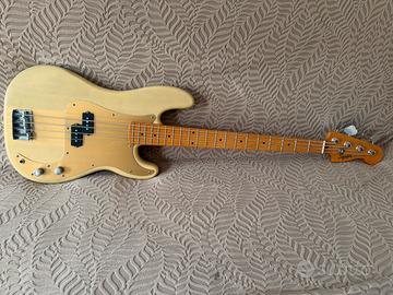 Basso Squier Fender Precision