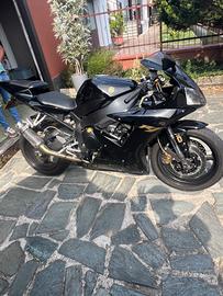 Yamaha YZF R1