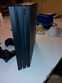 ps4 + giochi+3 joystick+disco appena cambiato