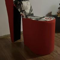 poltrona a forma di scarpa 