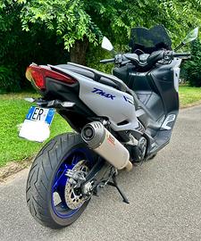 Yamaha T-max 560