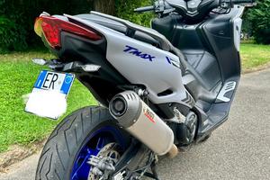 Yamaha T-max 560