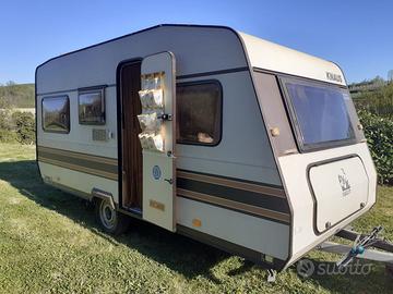 Roulotte KNAUS Sudwind 4 posti