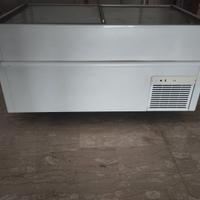 Congelatore a pozzetto professionale