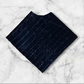 Pocho donna mantella nera