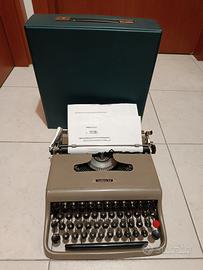 macchina da scrivere Olivetti lettera 22
