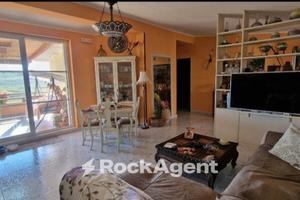 SOLUZ. INDIPEND. 2 APPARTAMENTI PIÙ AMPIO TERRENO